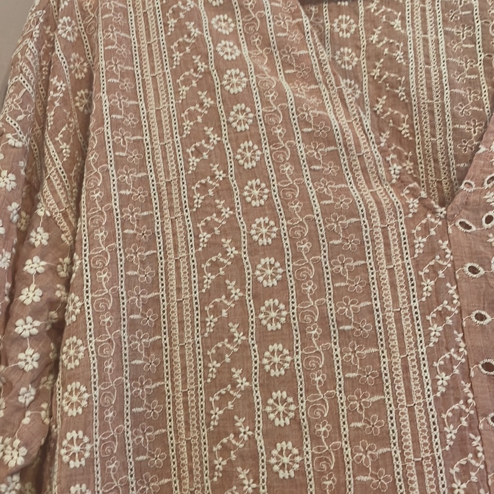 Zara blouse - Picture 2 of 4